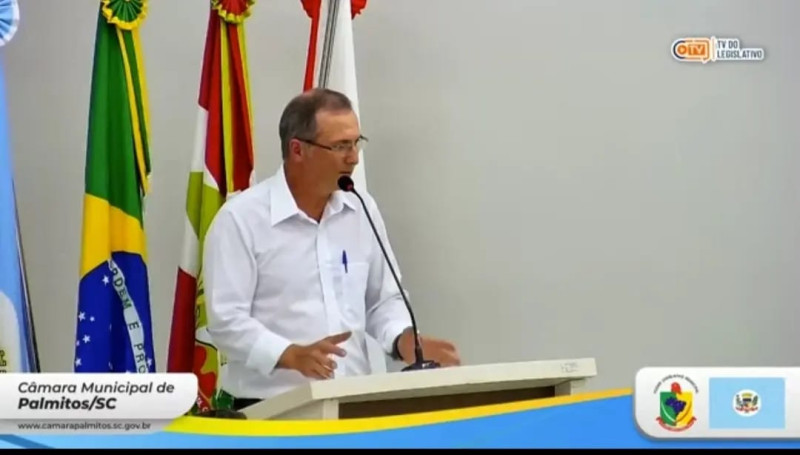 ACADÊMICO DA FAOSC APRESENTA PESQUISA REALIZADA NO TCC PARA IMPLEMENTO JUNTO A CÂMARA DE VEREADORES NO MUNICÍPIO DE PALMITOS/SC